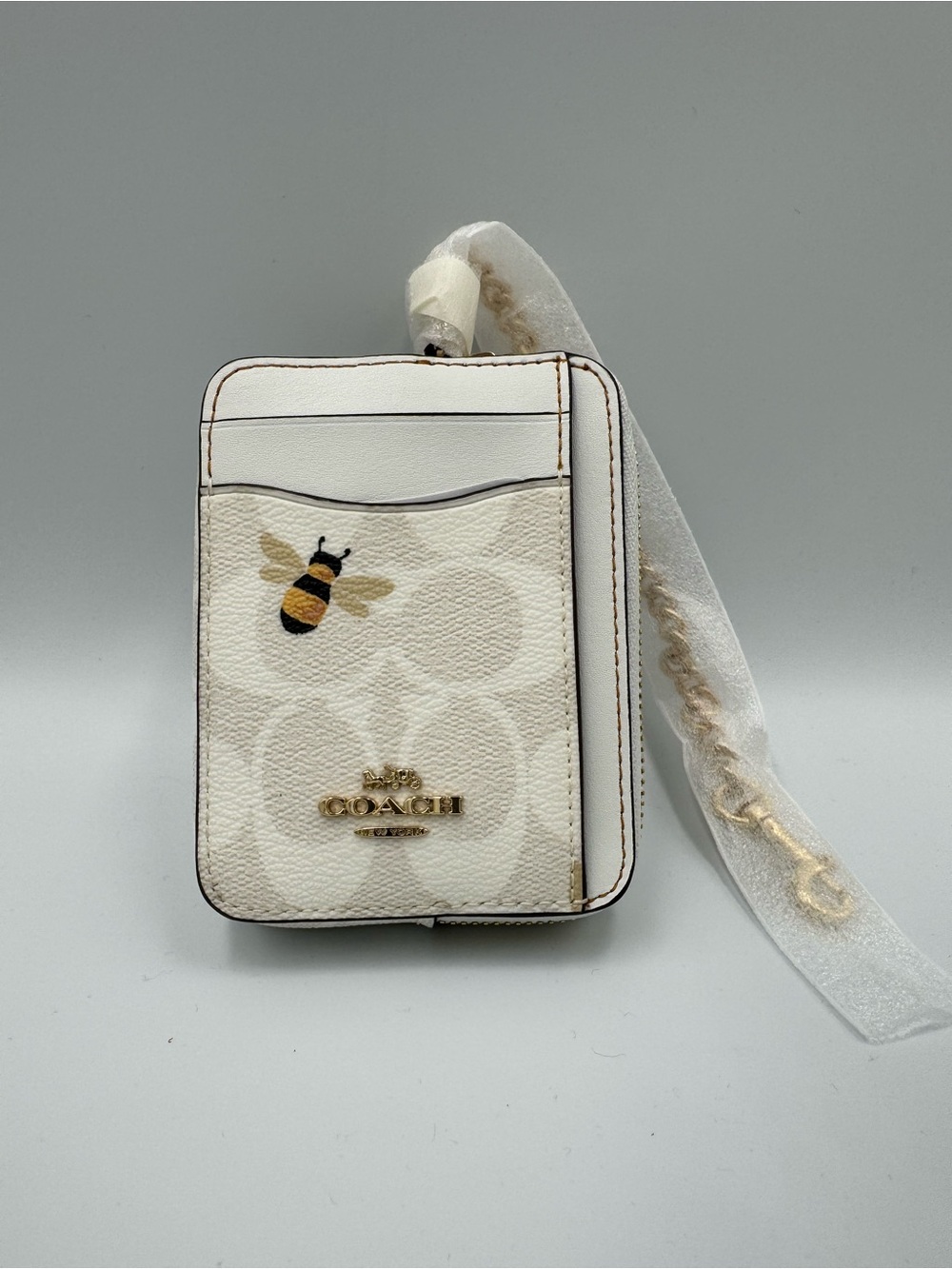 COACH White Bee Wrist Card Case NWT! 💛🐝 Bee the one to snatch this up!